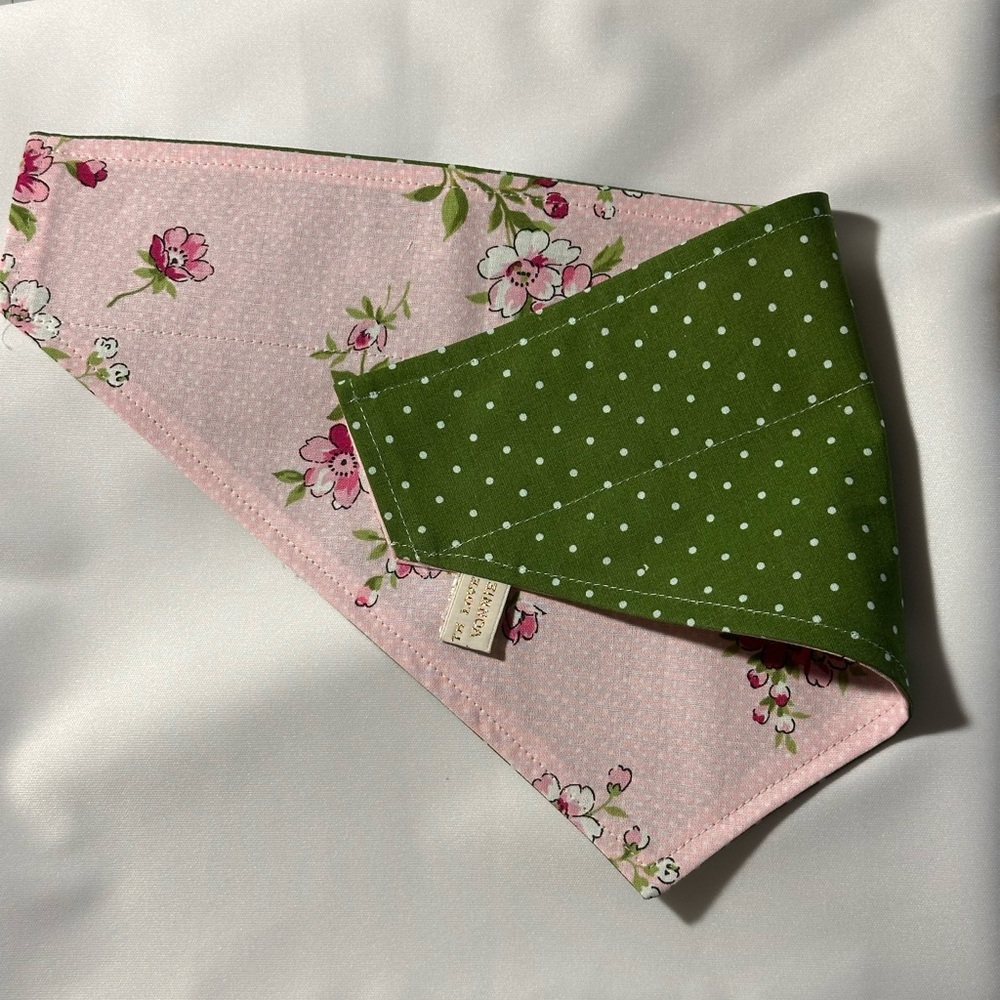 Critter Cape Floral Pink and Green Reversible - Picture 3 of 4